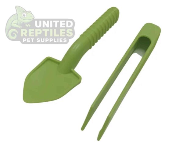 abstract hexagonal shape with lizard inside Reptile Cleaning Tools