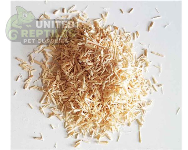 abstract hexagonal shape with lizard inside Aspen Snake Bedding 4L