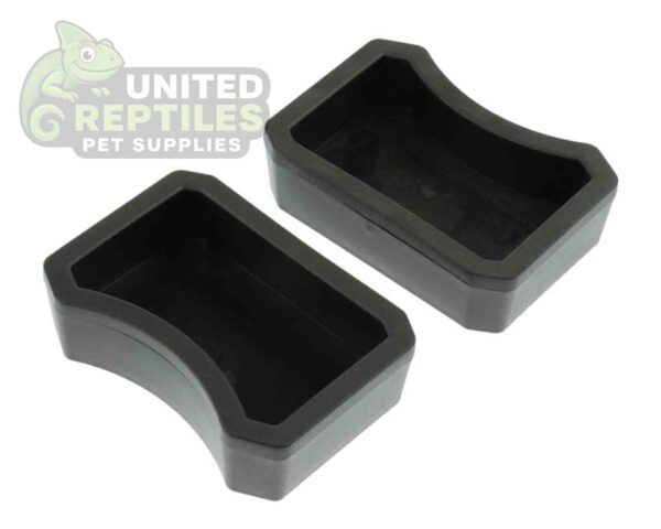 abstract hexagonal shape with lizard inside Plastic Food / Water Bowl for small Reptiles